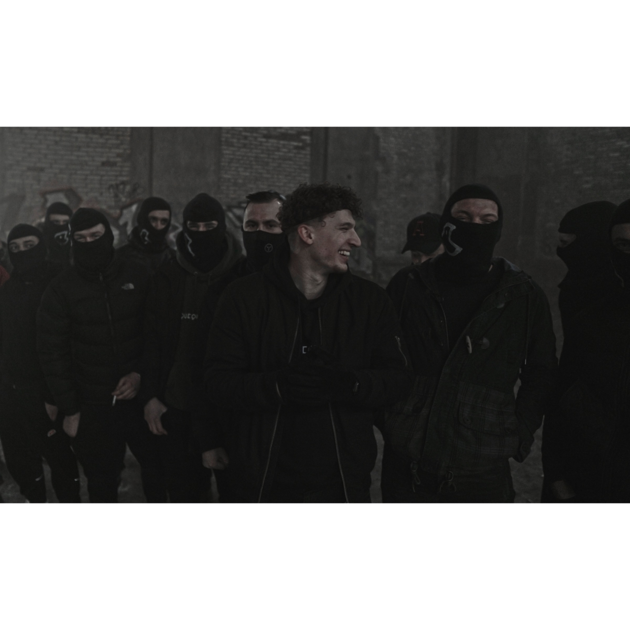 image-alternative